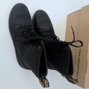 Dr. Martens Shoreditch Greasy Lamper in Black / Noir